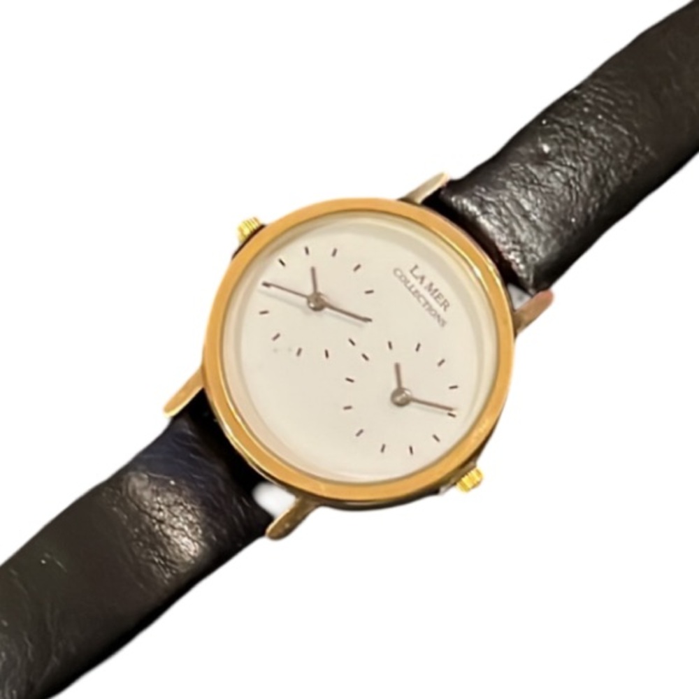 La Mer Collections Gold Plated Round Face Leather Watch